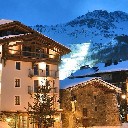Maison De Famille Les 5 Freres Val d'Isere Bagian luar foto