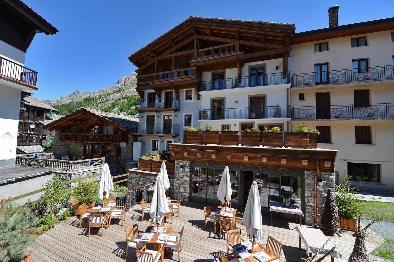 Maison De Famille Les 5 Freres Val d'Isere Bagian luar foto